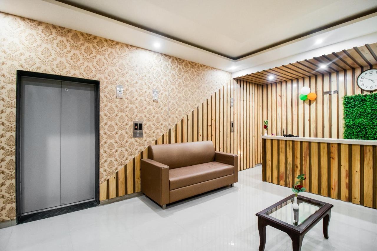 Hotel Grand 81 Faridabad Exterior photo